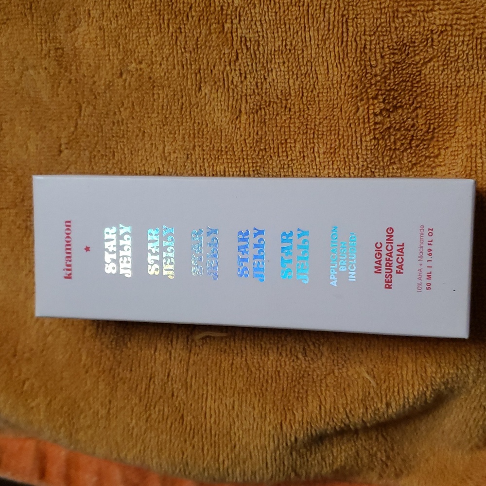 Star Jelly Magic Resurfacing Facial Mask - White